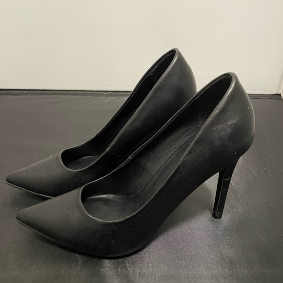 Ladies high heels pointed shoes size 6 heel size 3 inches long - Picture 2 of 6